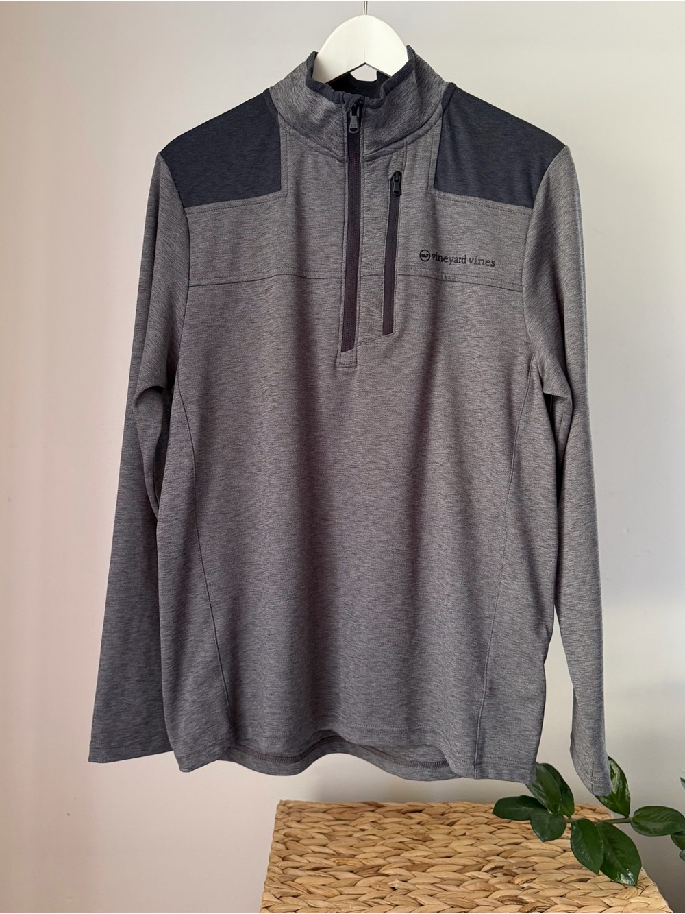 Men's VINEYARD VINES On-The-Go Shep Shirt 1/4 Zip Gray Performance Jacket Small